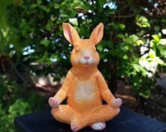 Meditating Rabbit Yoga Rabbit Figurine Yoga Bunny Animal Statue Resin Rabbit Animal Sculpture Buddha Bunny Dashborad Decoration Home Decor