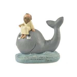 Whale Figurine Whale Statue Resin Mini Whale Sculptures Whale Collection Thankful Gift Resin Animal Desktop Collection Gift for Friends