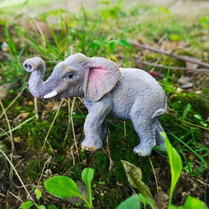Elephant Figurine Statue Resin Bookshelf Decor Mini Elephant Sculptures Bookshelf Desktop Collection Statues Charm for Luck
