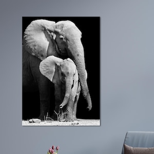 Baby and Mother Elephant Wall Art, Elephant Family Canvas Decor, Animal Wall Art, Black and White Mom and Baby Elephant Wall Print Decor