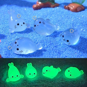 10 pcs of Glow in the Dark Seal Charms, Luminous Kawaii Animal Pendants for DIY Jewelry, Cute Resin Sea Animal Charm