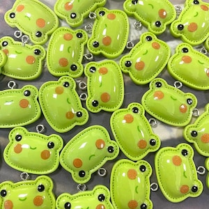 10 pcs of Cute Green Frog Face Charms for Jewelry Making, Kawaii Enamel Frog Pendants, Animal DIY Craft Supplies