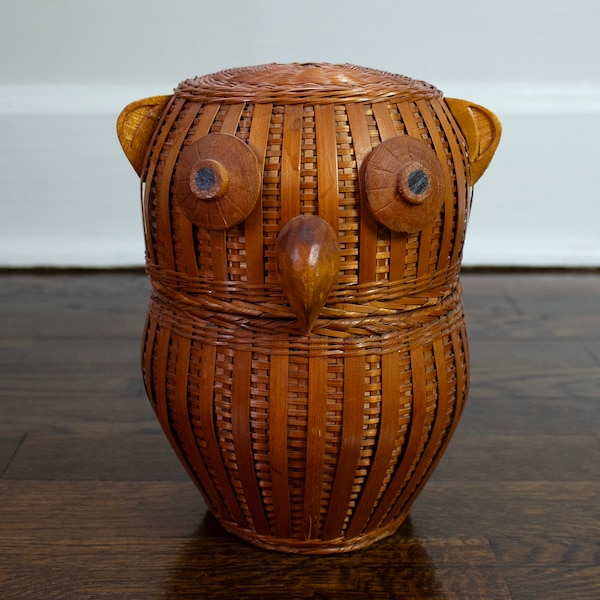 Vintage Wicker Owl Basket Canister 8"