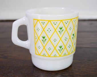 Vintage 1960s Termo-Rey Yellow & Green Diamond Tulips Milk Glass Stackable Mug Made in Brazil