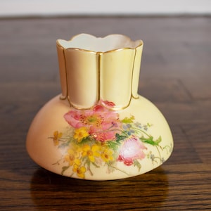 Antique Royal Worcester English Porcelain Bud Vase #991 with Hand-Painted Florals