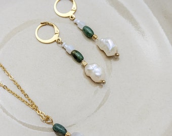 Perlen Ohrringe lang | Set Minimalistischer Schmuck | Ohrringe und Kette | Achat Edelsteine | hängende Ohrringe | gold filled | Zart elegant