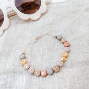 Pulsera escolar personalizada | Pulsera para niñas | Principiantes de la escuela | Regalo de inscripción escolar | Bolsa escolar de regalo | Pulsera de letras | Pastel