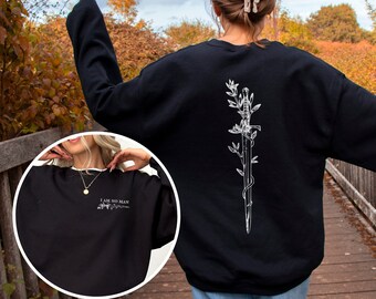 I am no man sweatshirt front and back. Book lover sweatshirt. Book gift for her. Epic fantasy book. Fantasy reader sweater.