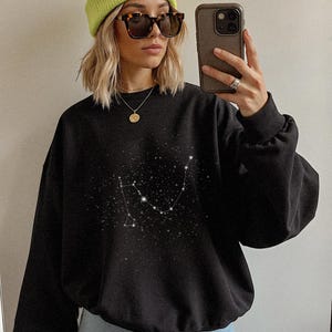 Draco Constellation Sweatshirt. Dramione sweater. Wizard sweatshirt. Snake sweater. Fanfiction bookish merch Book lover sweater Bookish gift