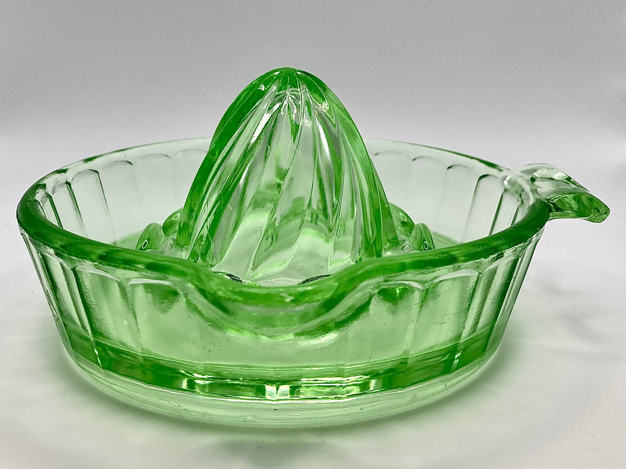 Uranium Ware Green Depression Glass Citrus Juicer Circa 1930s Etsy