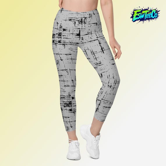 Silver and Black Stripe Art Print Women's Yoga Leggings with pockets, Plus size leggings Women's Activewear