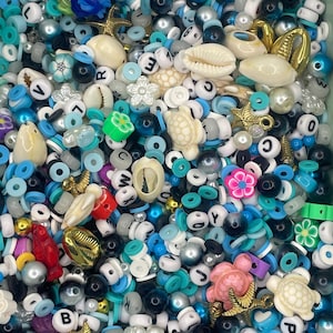 beach bead scoop