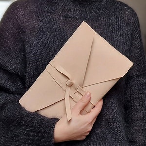 Wedding clutch Envelope bag Leather handbag Womens leather purse Bridesmaid gift image 1