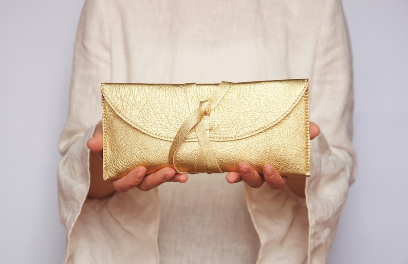 Goldhochzeit Clutch goldene Abendunterarmtasche Geldbörse Goldfarbene Leder-Clutch Hochzeitstasche Bild 1