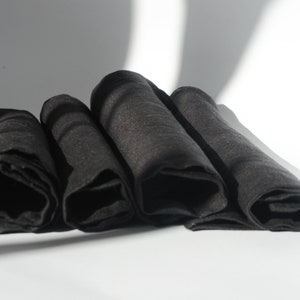 Black Linen napkins / Natural stonewashed linen napkin set /  Linen napkin set of 2 4 6 8 10 12 / Washed soft linen table napkins
