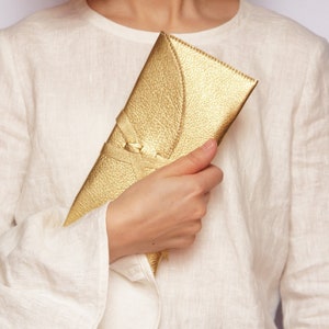 Goldhochzeit Clutch goldene Abendunterarmtasche Geldbörse Goldfarbene Leder-Clutch Hochzeitstasche Bild 6