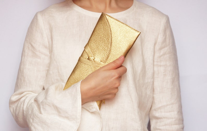 Goldhochzeit Clutch goldene Abendunterarmtasche Geldbörse Goldfarbene Leder-Clutch Hochzeitstasche Bild 6