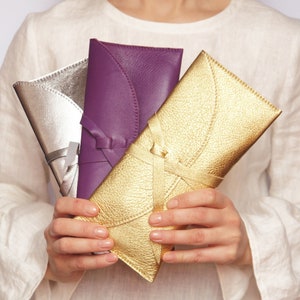 Gold wedding clutch gold evening clutch purse Gold leather clutch Wedding bag image 2