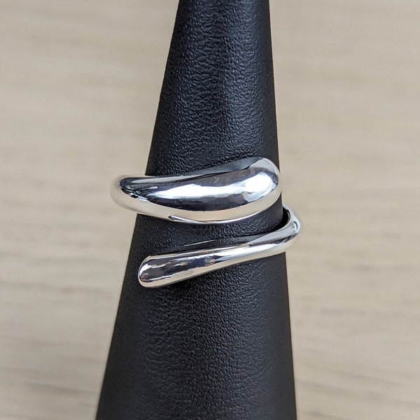 Ring in Schlangenform silber TOP modern zeitlos | Schmuckstyck