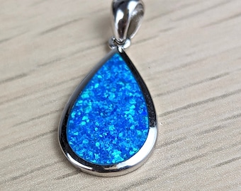 Strikingly beautiful pendant synth. Opal in silver drop 2.8 cm | Pendant synth. Opal - genuine silver - NOBLE