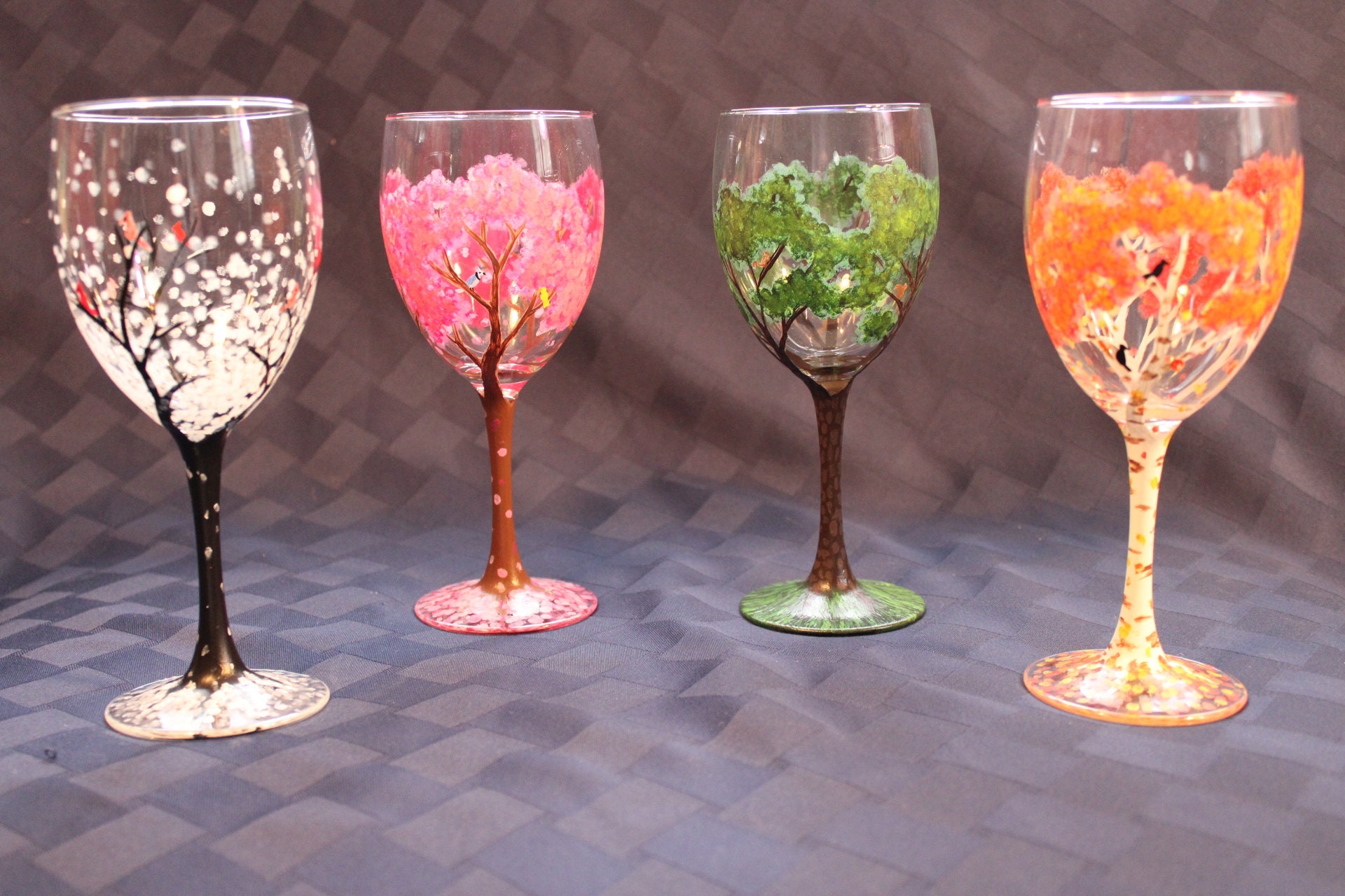 How to Paint Wine Glasses: DIY Valentine's Day Wine Glasses