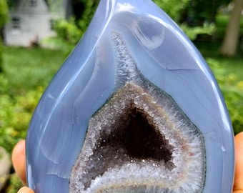 Ágata azul pulida con veta de drusa, ejemplar de ágata brasileña de 1,8 libras.