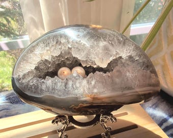 Cuenco geoda de ágata drusa parcialmente pulido a mano con soporte de exhibición, cueva de cristal natural 374g