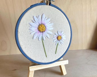 4-inch Micro Embroidery Hoop - Daisy