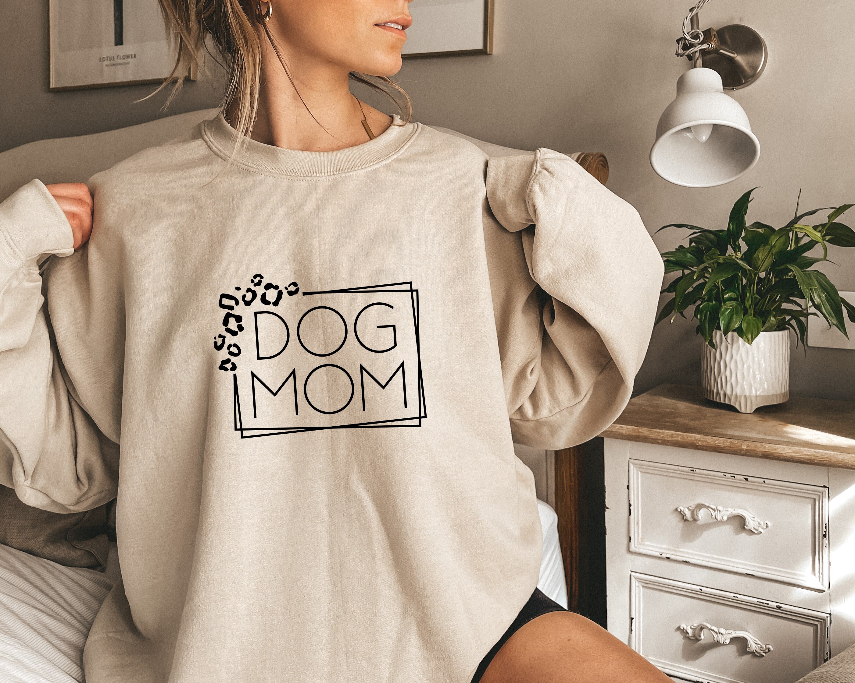 MLZHAN Dog Mama Sweatshirt - Leopard Print Hoodie For Women, Cute Dog Mom Crewneck Pullover