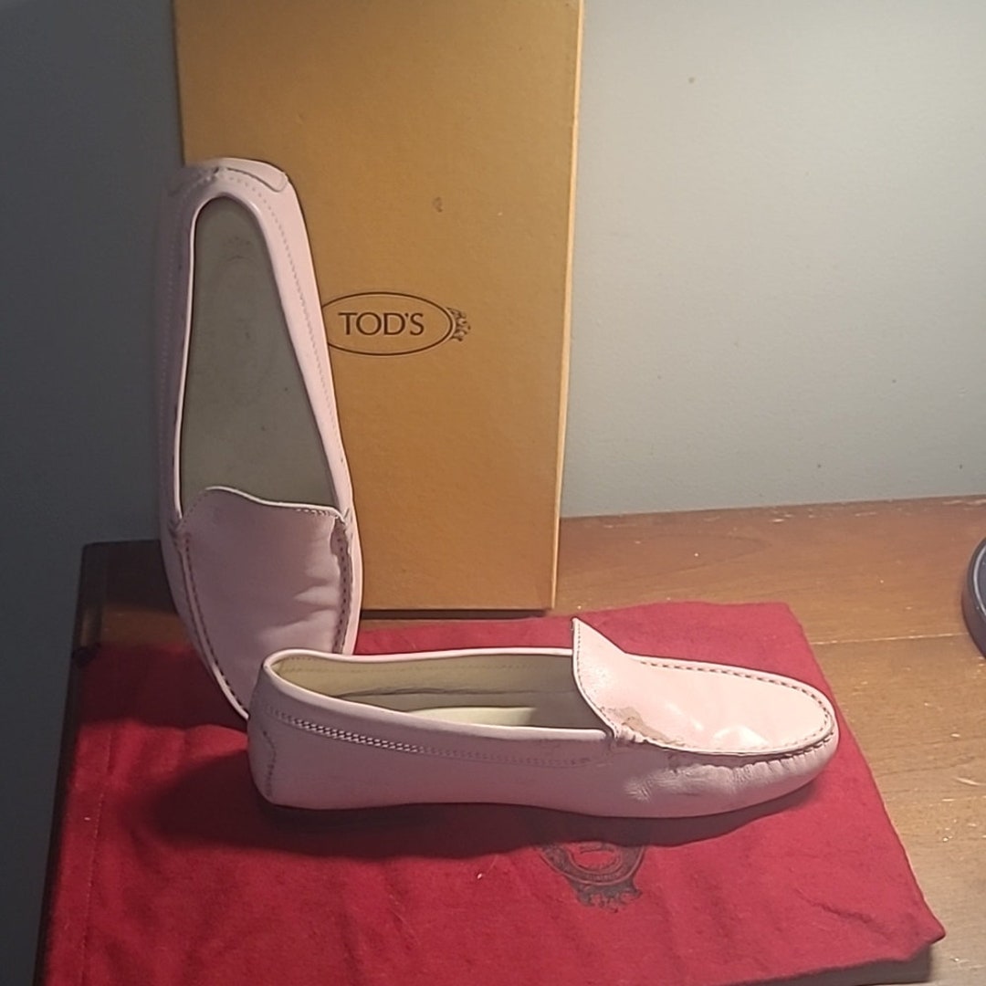 tod's driving loafers women's