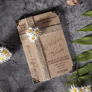 Ensemble d'invitations de mariage en bois et fleurs de marguerite - Invitations en bois, faire-part de mariage, faire-part de mariage rustique