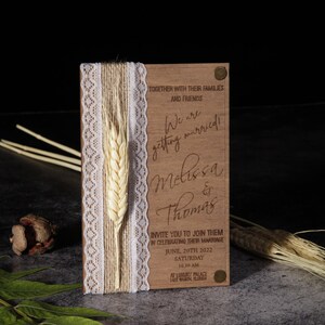 Faire-part de mariage en bois avec accessoires de blé, faire-part de mariage rustique, faire-part de mariage d'automne