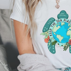 Earth Day Shirt, Keep the Sea Plastic Free Shirt, Environmental Shirt, Environmental Gift, Teacher Shirt, Activist Shirt, Retro Graphic Tee