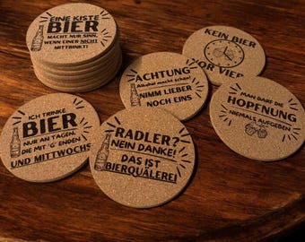HopfenHalter Untersetzer – freche Korkuntersetzer für Bierliebhaber | Geschenk für Männer | Bier Sprüche | Bar Deko | Bierdeckel