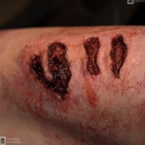 Pulled Wound nr 1 Silicone Prosthetics / Cosplay / Halloween / Latex free / SFX Makeup / LARP / trauma