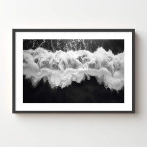 Impresión de olas oceánicas en blanco y negro: Bellas artes costeras aéreas