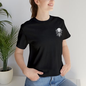Aufhören zu suchen Bestätigung Unisex Jersey T-Shirt, Gym Motivation Shirt, Schädel, Mond, Halloween Shirt, Y2K, Gothic Style, Goth Mom, Elder Emo Bild 10