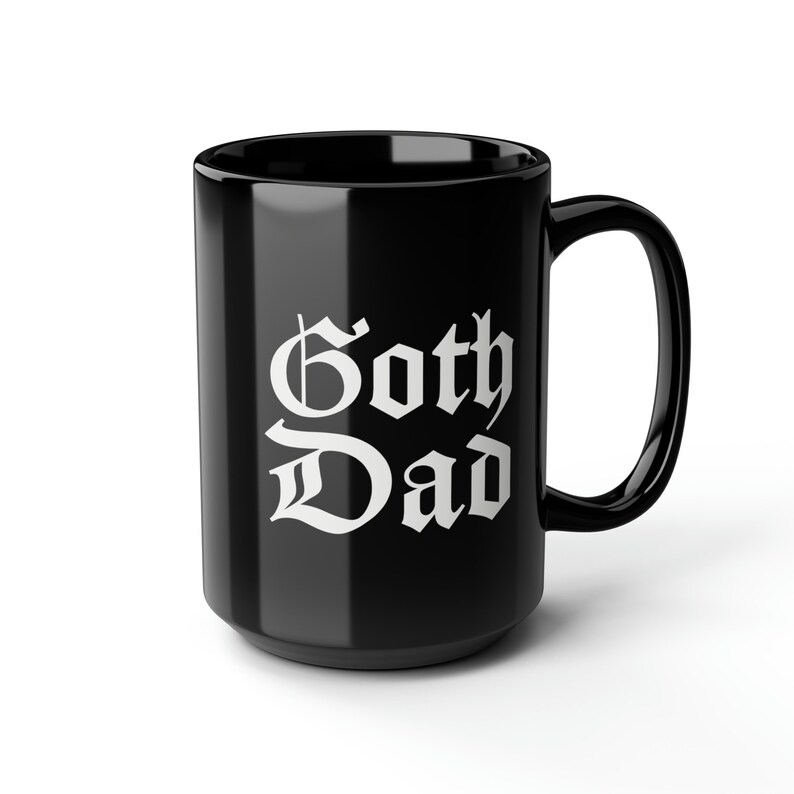Goth Dad Schwarze Tasse 15oz | Elder Goth | Elder Emo | Halloween Kaffeetasse | Spooky Season | Gothic Style | Hexerei | Geschenk | Halloween Deko Bild 8
