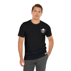 Aufhören zu suchen Bestätigung Unisex Jersey T-Shirt, Gym Motivation Shirt, Schädel, Mond, Halloween Shirt, Y2K, Gothic Style, Goth Mom, Elder Emo Bild 8
