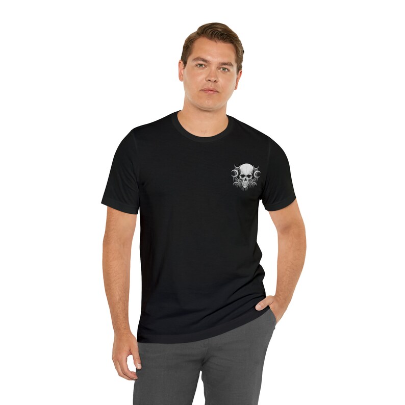Aufhören zu suchen Bestätigung Unisex Jersey T-Shirt, Gym Motivation Shirt, Schädel, Mond, Halloween Shirt, Y2K, Gothic Style, Goth Mom, Elder Emo Bild 8