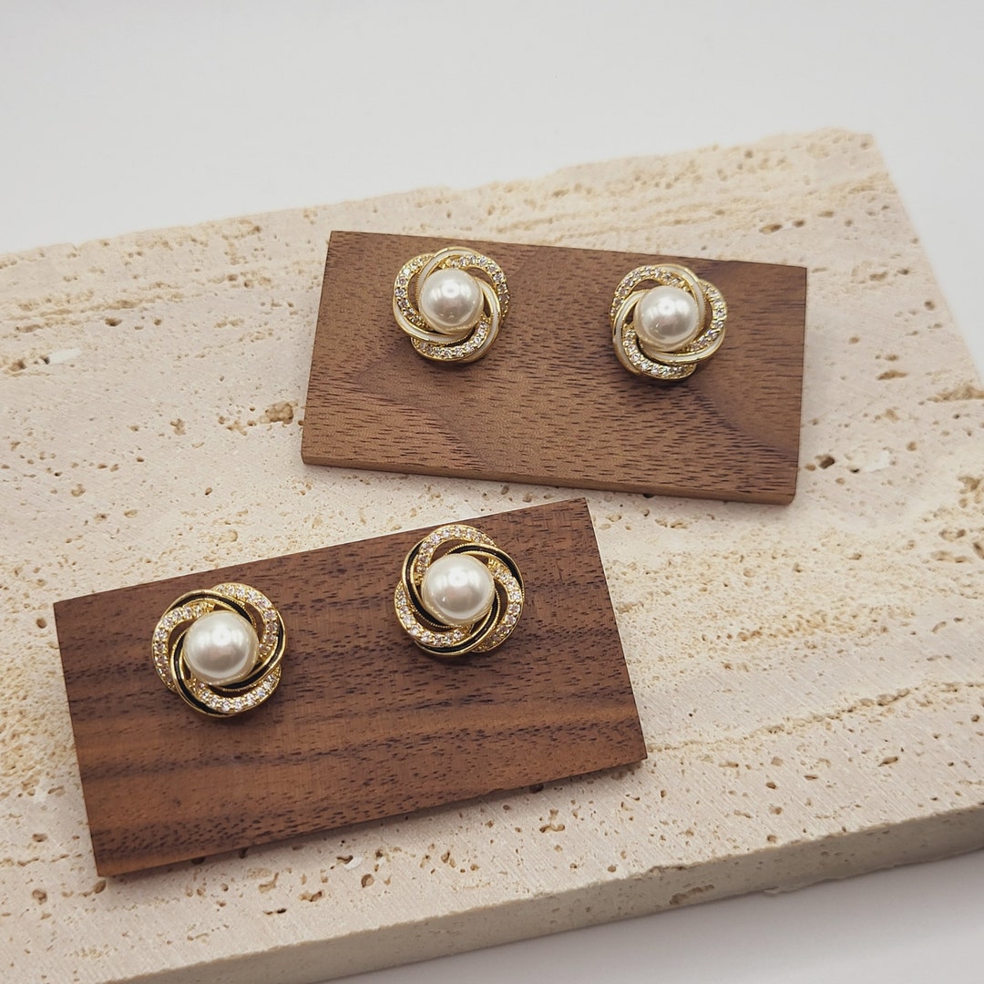 Gold Circle Pearl Earrings, Vintage Pearl Earrings, Silver