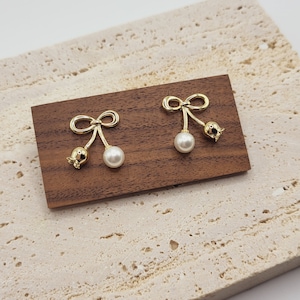 Gold Bow Stud Earrings, Dainty Bowknot Stud Earrings, Gold Bow Tie Earrings, Bow Tie Pearl Earrings, Gold Bowknot Earrings, Gifts for Her