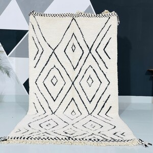 Beni Ourain Teppich, Marokkanische Teppiche zum Verkauf, Marokkanischer Wollteppich, Teppich im marokkanischen Stil