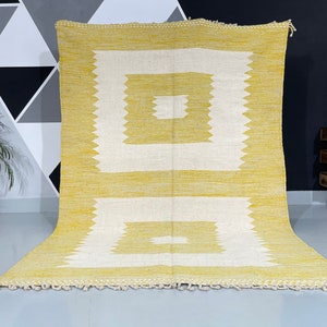 Moroccan kilim, Yellow Kilim, Custom rug, Contemporary kilim rug, Handmade wool rug, Sheep wool rug, Moroccan rug, New style rug, Kilim rug