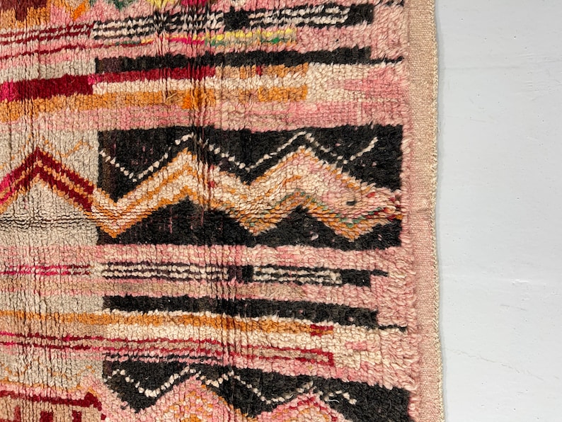 Vintage Faded Boujaad Rug, Colorful Monotone Moroccan Rug Area carpets 7x10ft image 6