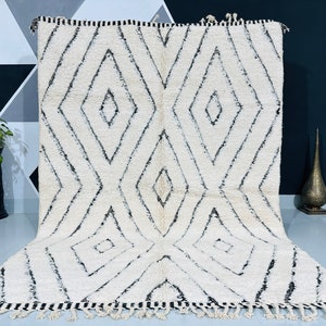 Handwoven Beni Ouarain Rug, Moroccan Berber Wool Rug, Tribal Carpet, Bohemian Home Decor, Neutral Tones, Home decor rug, Berber rug