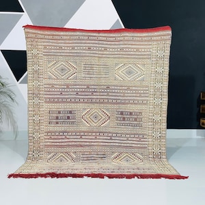 Moroccan Kilim rug - Handmade Moroccan carpet - Vintage Berber rug - Embroidery Moroccan rug