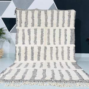 UNIQUE DESIGN RUG, Berber Moroccan Rug, Handmade Rug, Custom Beni Ourain Rug, White Wool Rug, Super Soft Bedroom Rug