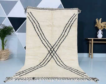 Custom Berber rug - Handmade Moroccan carpet - Beni Ourain White rug