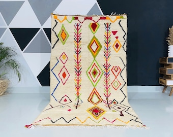 Handmade Berber Azilal Rug: Colorful Sheep Wool, Moroccan Decor (5.7 ft x 8.3 ft)